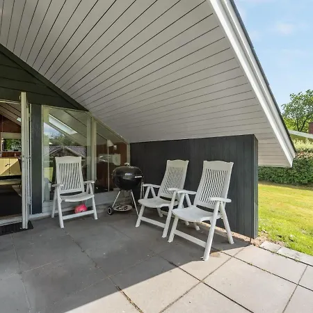 別荘 Leonard - 28km From The Sea By Interhome *